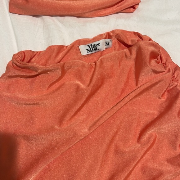 ORANGE TWO PIECE SET FROM TIGER MIST - Picture 3 of 3